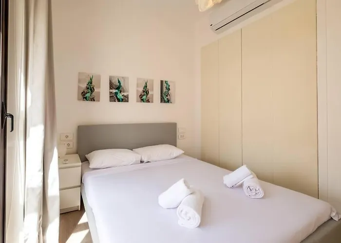 Luxury 4br + Nanny • Ancient Sands