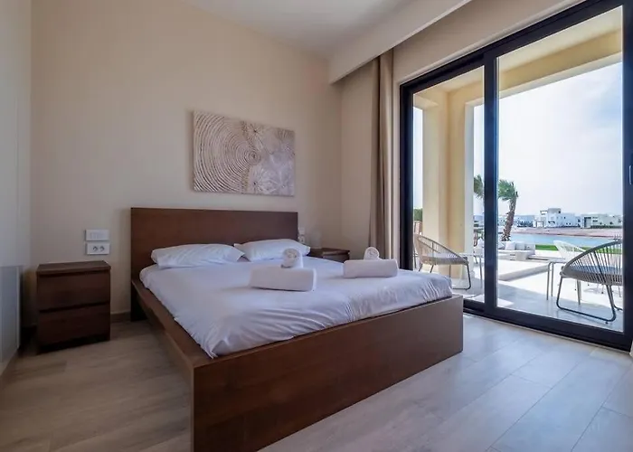 Luxury 4br + Nanny • Ancient Sands