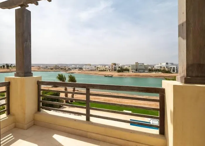 Tatil Evi Luxury 4br + Nanny • Ancient Sands *